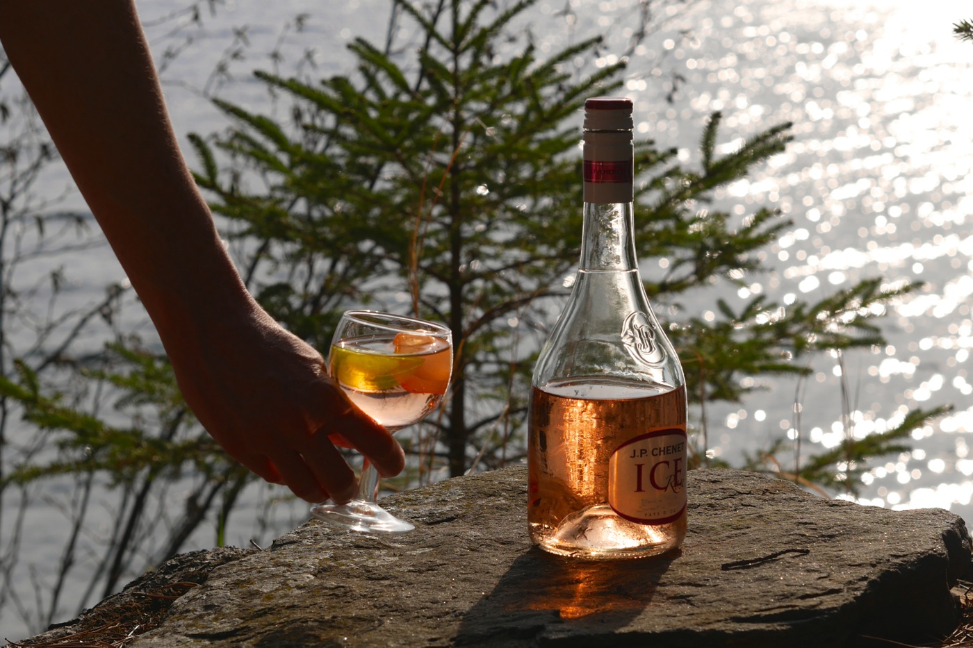 Rosé "on the rocks"