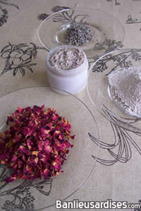 Exfoliant &agrave; la rose