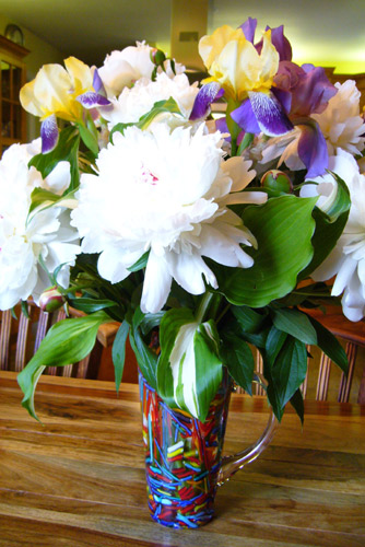 Bouquet_pivoines_iris.jpg