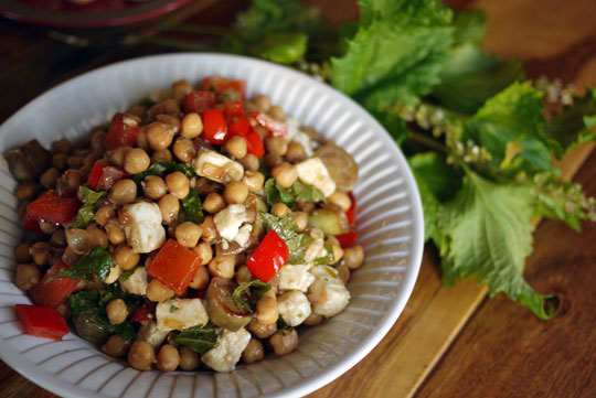 Chouette salade de pois chiches, aubergines et feta