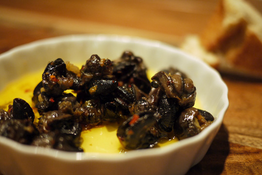 Escargots à l’huile citronnée et pimentée