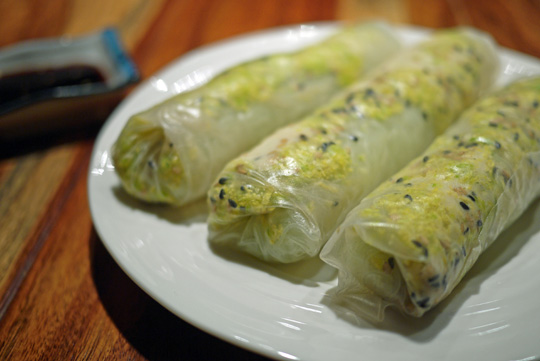 Rouleaux d’hiver au crabe wasabi et au chou de Bruxelles