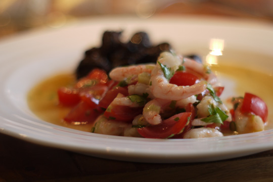 Crevettes nordiques aux tomates et au citron confit