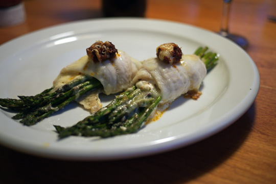 Filet de sole aux asperges et aux trois fromages