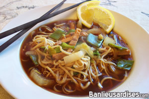 Soupe au porc et au pak-choi